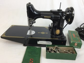 Really Nice & Clean Antique SINGER PORTABLE ELECTRIC SEWING MACHINE Original Case (great Condition, See Photo