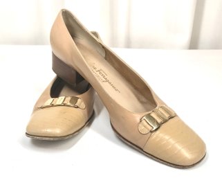 SALVATORE FERRAGAMO BEIGE LEATHER HEELS Size 8- With Textured Square Toe And Gold Accent