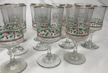 13 Vintage 1986 Arbys Christmas Holiday Holly Berry Glasses Wine Goblet