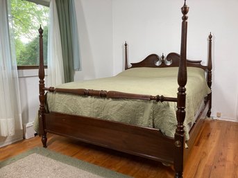 Beautiful Wood 4 Poster Queen Bed & Mattress- Slight Repair Needed On Spinle