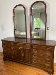 Beautiful Ethan Allen Double Mirror Dresser
