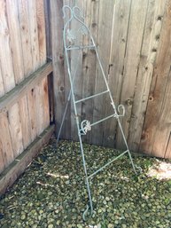 Metal Leaf Patterned Easel Style Stand