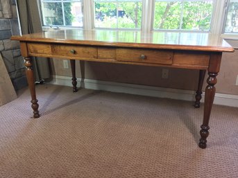 Elegant 6 Foot Wooden Table