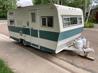 Awesome Vintage 1973 17ft Forester Pull Camper, Cute & Clean, Plumbing Needs Work, Appliances Not Tested