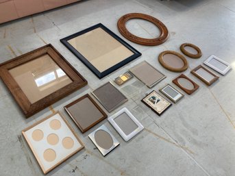 Nice Collection Of Big & Small Picture Frames Featuring Carved Wood  Oval & Big Wooden Frame