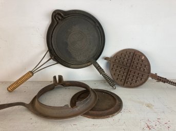 Really Cool Antique Griswold Brand Cast Iron Stovetop Waffle Makers For Cast-iron Stove Tops