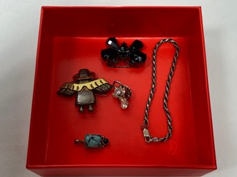 Group Of Vintage Jewelry Pieces