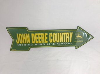 Metal John Deer Arrow Sign