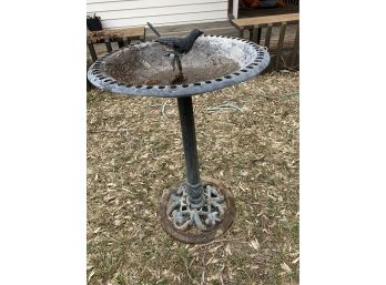 Antique Metal Bird Bath With Cute Cast Bird Feature #2 (Outer Ring Of Bath Has Chip Missing)