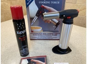 PROFESSIONAL SIZE COOKING TORCH WITH EXTRA-POWERFUL FLAME