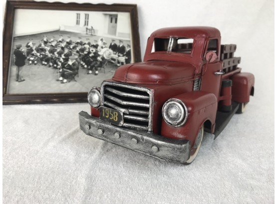 Vintage Style Truck Decor With Framed Black & White Photo Of Uniformed Band