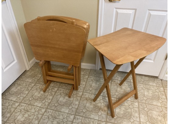 Set Of Four Wooden Collapsible TV Tray Tables With Stand