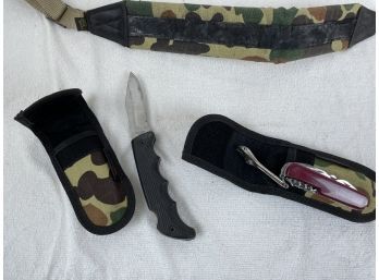 Nice Buck Knife With Camouflage Holder & Belt With Swiss Army Knife