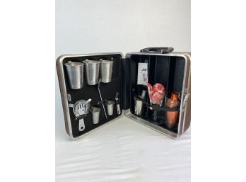 Swanky Retro Travel Bar Carrying Case With Accessories