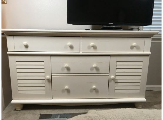 Country Style White Dresser