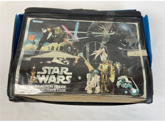 Vintage Star Wars Action Figure Collector Case With Misc. Action Figure Accessories