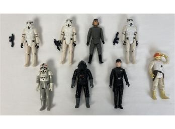 8 Vintage 1980s Star Wars Action Figures  See Photos