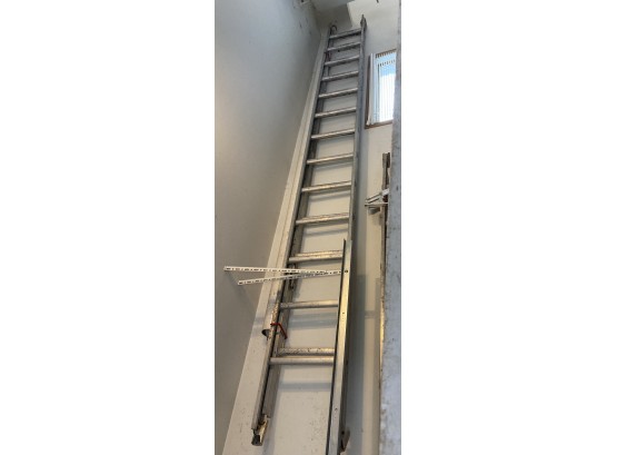 28 Foot Aluminum Extension Ladder