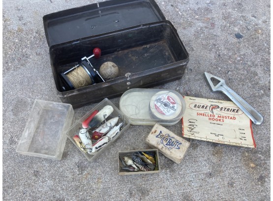 Cool Vintage Metal Tackle Box With Assortment Of Vintage Fishing Lures, Hooks, & Fishing Accessories