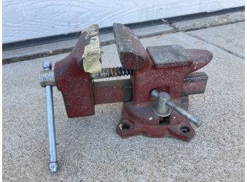 Red Bench Vise