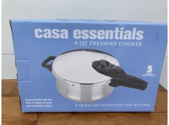 4 Quart Pressure Cooker By Casa Essentials Appears New/unused
