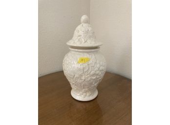 Ceramic Vase With Lid 101
