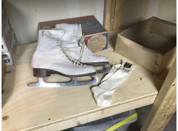 Vintage Alfred Brand Ice Skates Size 10 In Original Box With Vintage/unused Stockings