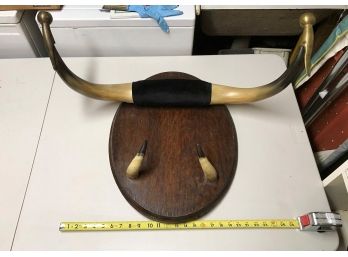 Big Vintage Mounted Longhorns With Brass Tips
