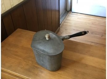Really Unique Antique Cooking Pot With Removable Handle