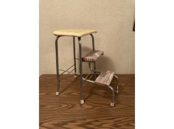 Cute Mid Century Metal Lightweight Collapsible Step Stool