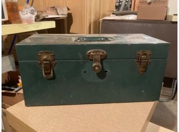 Vintage Green Tacklebox With Miscellaneous Tackle