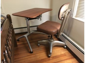 Really Cool Modern Telescoping Easily Converting From Desk To Lecture Stand With Vintage Rolling Desk Chair