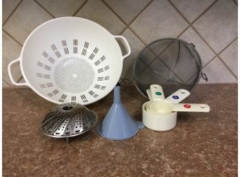 Kitchens Essentials- Strainers, Colander, And Measuring Cups