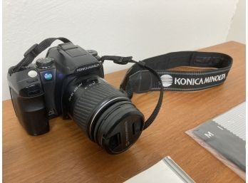 Konica Minolta MAXXUM 5D Digital SLR Camera With Original Manual, Charger & Battery, & Detachable Small Handle