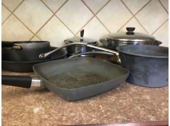 Mix Of Pots And Pans W/ Some Lids