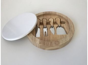 Handy Wood Serving Set With White Tray/lid