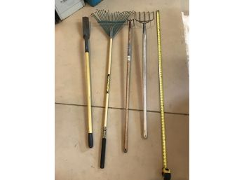 Nero Shovel, Green Leaf Rake, Garden Hoe Rake, And Pitchfork