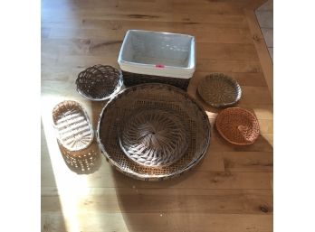 Assorted Wicker Baskets And Wicker Trays