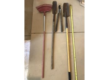 Red Leaf Rake, Clam Shovel, Narrow Shovel And Garden Shears