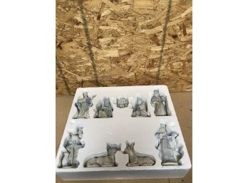 Beautiful Ceramic Nativity Figurines