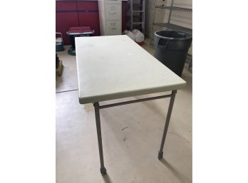 4 Foot-long Collapsible Portable Table