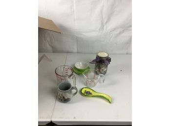 Nice Box Of Miscellaneous Cups And Cookware Including Drinking Glasses And Bowls