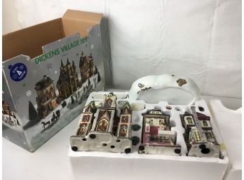 Cute Dickens Village Set Christmas Decoration (see Photos For Condition)