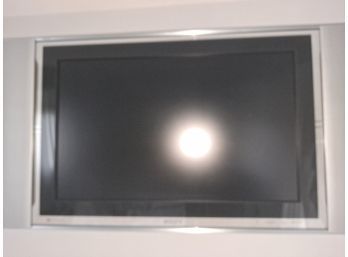Sony 32' LCD TV