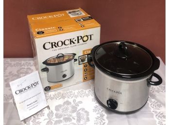 Crock Pot Slow Cooker - NEW IN BOX!