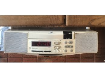 GE Spacemaker Under Cabinet Stereo CD Player