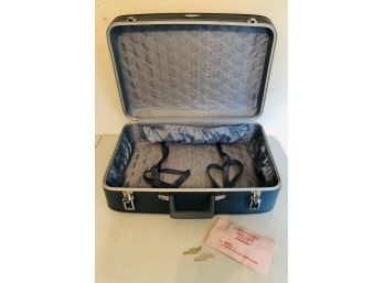 Vintage Feather Lite Suitcase & Original Keys - PRISTINE CONDITION!