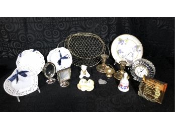 Decorative Items & Collectibles Lot 2