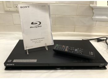 Sony Blu-Ray Disc DVD Player & Remote