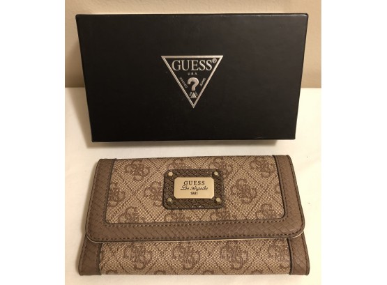 Ladies GUESS Wallet - BRAND NEW!